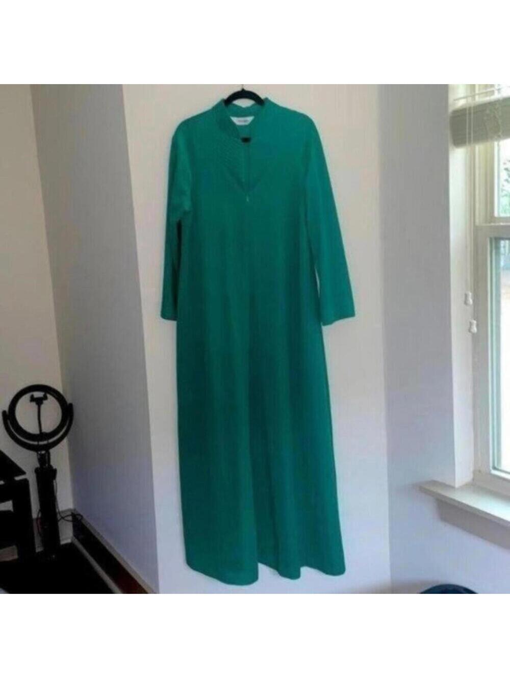 Vintage green shadow line Maxi zip up loungewear robe dressing gown
